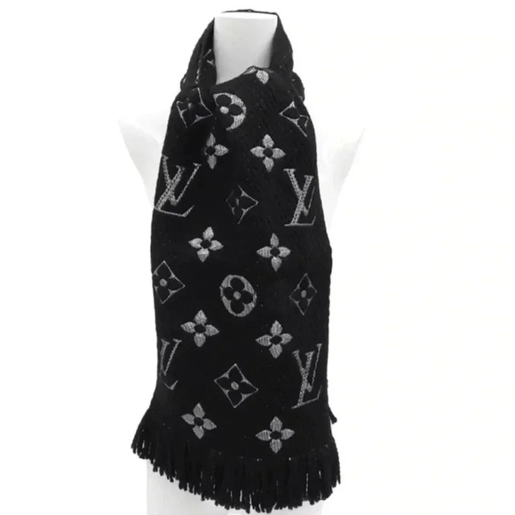 Auth Louis Vuitton Logomania Fabulous Scarf Wrap - Picture 5 of 6